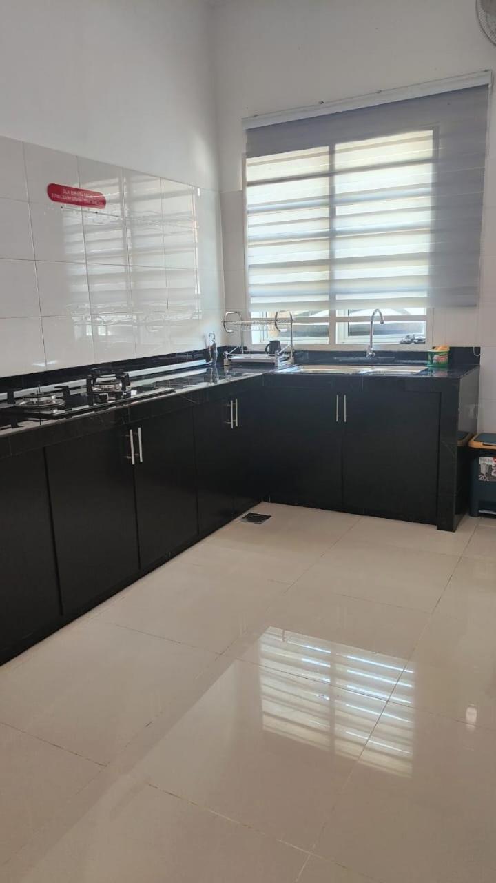 Homestay Roma Suite กัวลาตรังกานู ภายนอก รูปภาพ